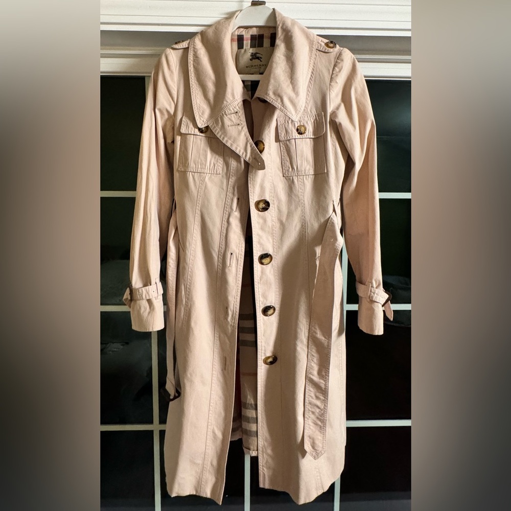 Burberry Trench coat for women